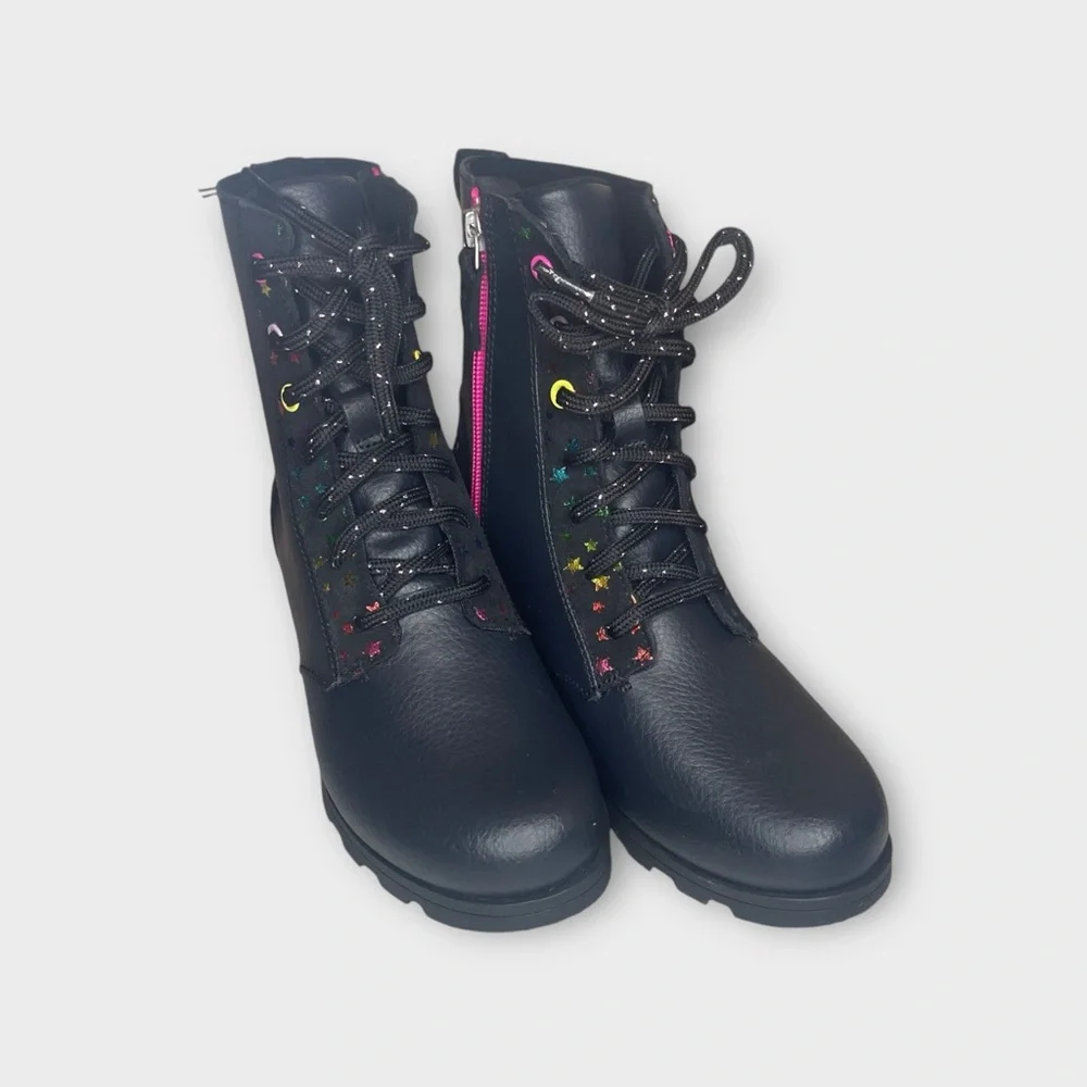 Sorel Emilie Short Lace Star Pattern Black Waterproof Boots